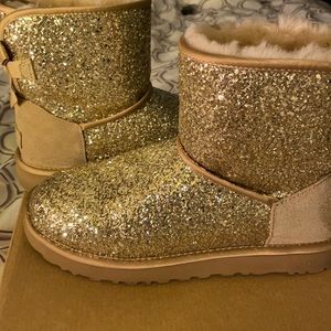 Ugg’s size 9 champagne glitter